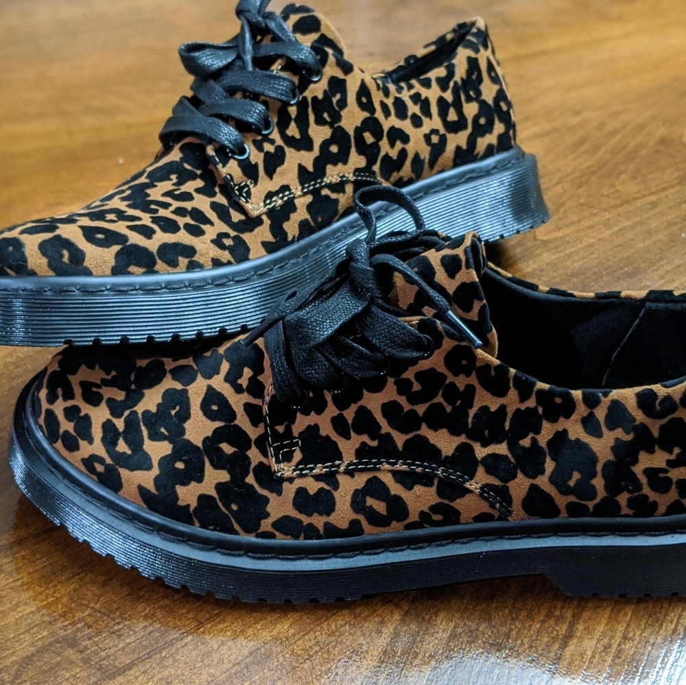 New Fergalicious Tan Leopard Marvin Oxford Shoe